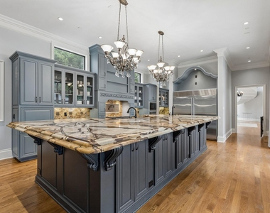 4511 Watauga Road - Photo Thumbnail 7