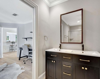 11839 Pebblewood Drive - Photo Thumbnail 43