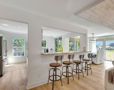 11839 Pebblewood Drive - Photo Thumbnail 10