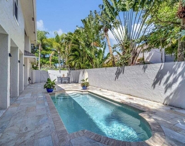 11839 Pebblewood Drive - Photo Thumbnail 46