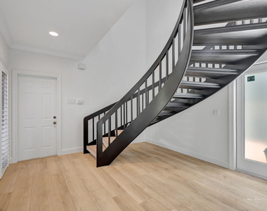 11839 Pebblewood Drive - Photo Thumbnail 6