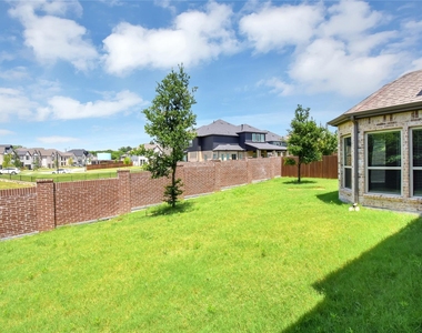 913 Peabody Drive - Photo Thumbnail 30