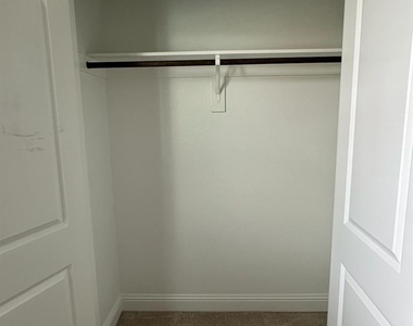 8533 Pine Valley Drive - Photo Thumbnail 25
