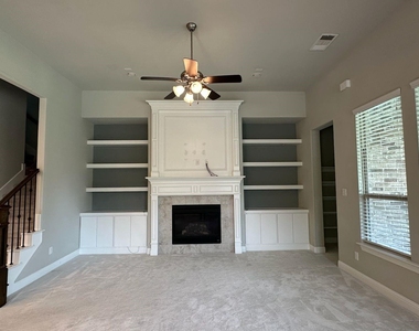 8533 Pine Valley Drive - Photo Thumbnail 9