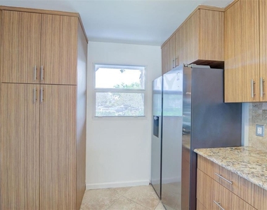 113 Royal Park Drive - Photo Thumbnail 2