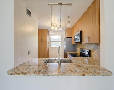 113 Royal Park Drive - Photo Thumbnail 4