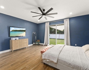 601 Sw S Quick Circle - Photo Thumbnail 10