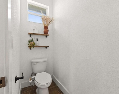 601 Sw S Quick Circle - Photo Thumbnail 15