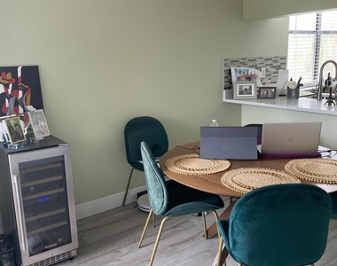 2255 Lindell Boulevard - Photo Thumbnail 14