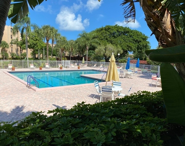 2255 Lindell Boulevard - Photo Thumbnail 32