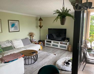 2255 Lindell Boulevard - Photo Thumbnail 2