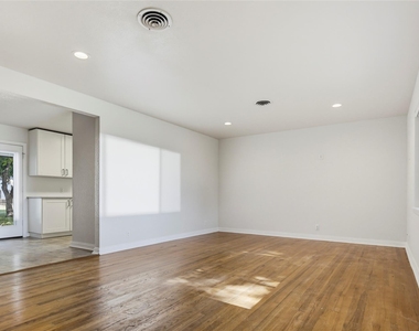 4205 Keeter Drive - Photo Thumbnail 6