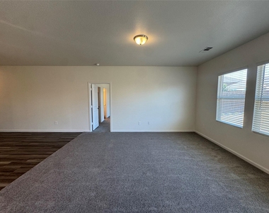 1720 Escondido Drive - Photo Thumbnail 5