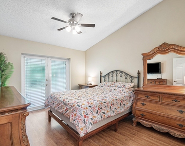 3703 S Lancewood Place - Photo Thumbnail 18