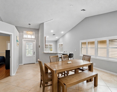 3703 S Lancewood Place - Photo Thumbnail 4