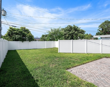 231 Sw 6th Street - Photo Thumbnail 21