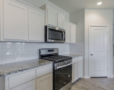8620 High Hill Drive - Photo Thumbnail 8