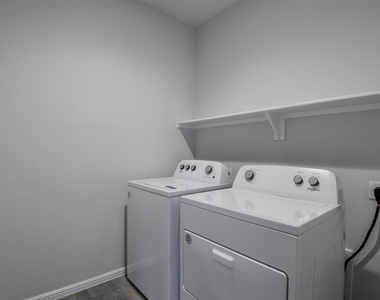 8620 High Hill Drive - Photo Thumbnail 5