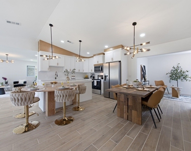 11348 Carissa Drive - Photo Thumbnail 8