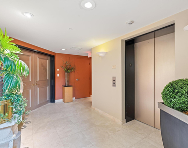 209 N Birch Road - Photo Thumbnail 17