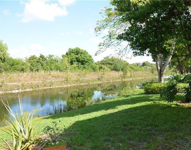 5766 Nw 127th Terrace - Photo Thumbnail 17