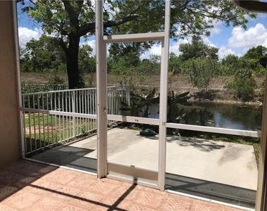 5766 Nw 127th Terrace - Photo Thumbnail 6