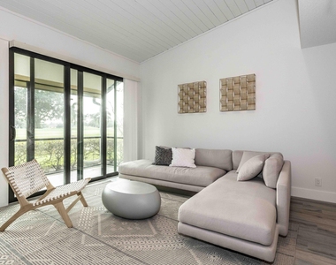 257 Old Meadow Way - Photo Thumbnail 7
