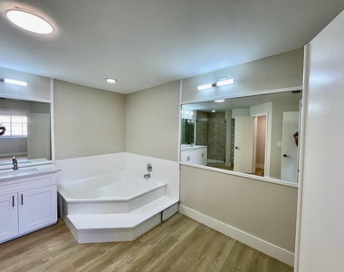 12149 Nw 34th Street - Photo Thumbnail 24