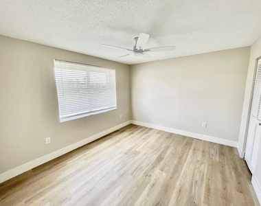 12149 Nw 34th Street - Photo Thumbnail 11
