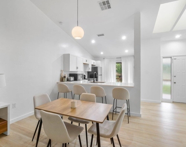 13175 Chadwick Court - Photo Thumbnail 19
