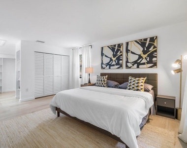 13175 Chadwick Court - Photo Thumbnail 3