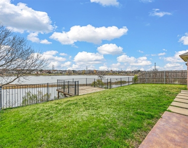 5533 Grenada Drive - Photo Thumbnail 20