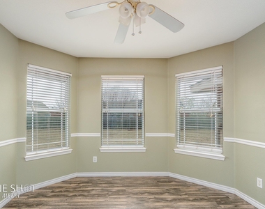 210 Ruger Street - Photo Thumbnail 9