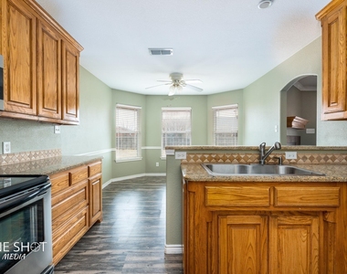 210 Ruger Street - Photo Thumbnail 13