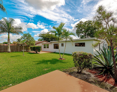 2831 Nw 51st Terrace - Photo Thumbnail 20