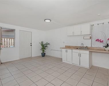 2831 Nw 51st Terrace - Photo Thumbnail 13