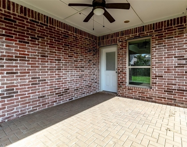 1609 Cedar Crest Drive - Photo Thumbnail 2