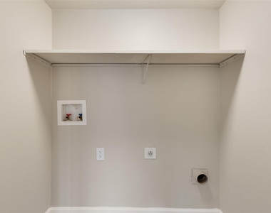 5903 Mimosa Lane - Photo Thumbnail 11