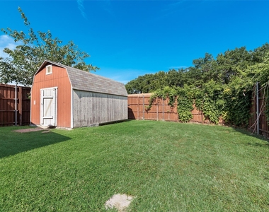 5903 Mimosa Lane - Photo Thumbnail 18