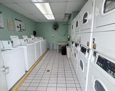 2555 Ne 11th Street - Photo Thumbnail 18
