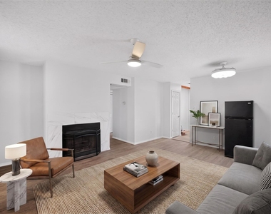2111 E Beltline Road - Photo Thumbnail 4
