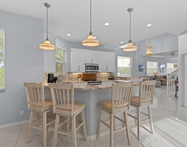 2104 Country Golf Drive - Photo Thumbnail 2