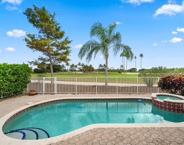 2104 Country Golf Drive - Photo Thumbnail 12