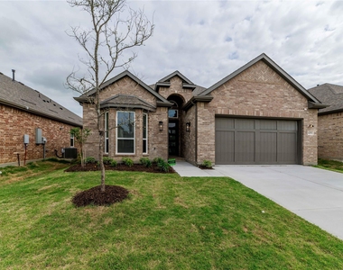 6253 White Creek Drive - Photo Thumbnail 7
