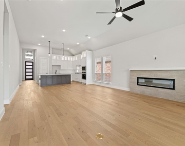 6253 White Creek Drive - Photo Thumbnail 6