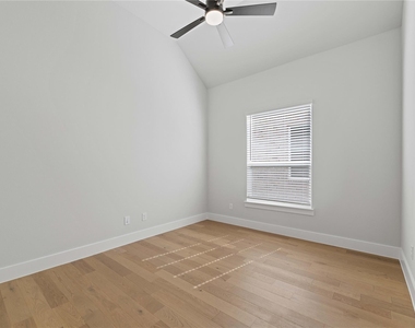6253 White Creek Drive - Photo Thumbnail 18
