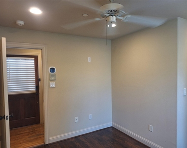 3416 Westminster Avenue - Photo Thumbnail 5
