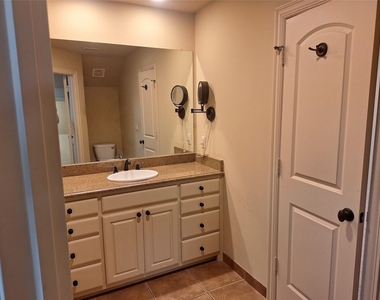 3416 Westminster Avenue - Photo Thumbnail 31