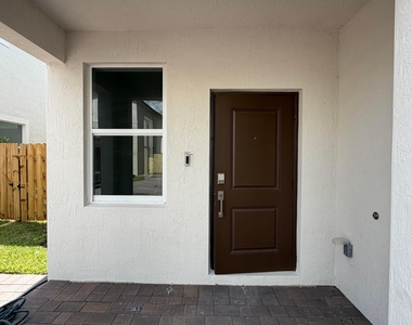 18873 Sw 315th Street - Photo Thumbnail 2