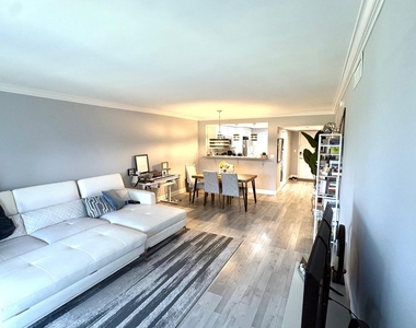 605 Oaks Drive - Photo Thumbnail 8
